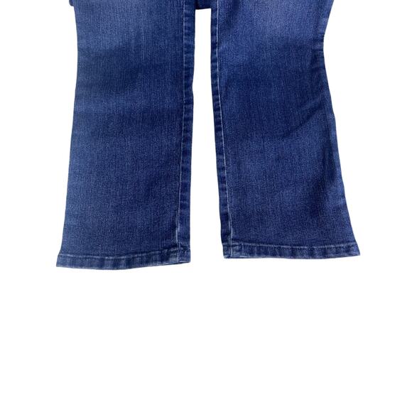 NWT women's Gloria Vanderbilt Amanda Classic Rise Supreme stretch Size 4P Jeans - Picture 2 of 9